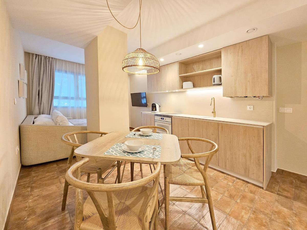 Apartamentos Las Ciencias U Валенсия Екстериор снимка