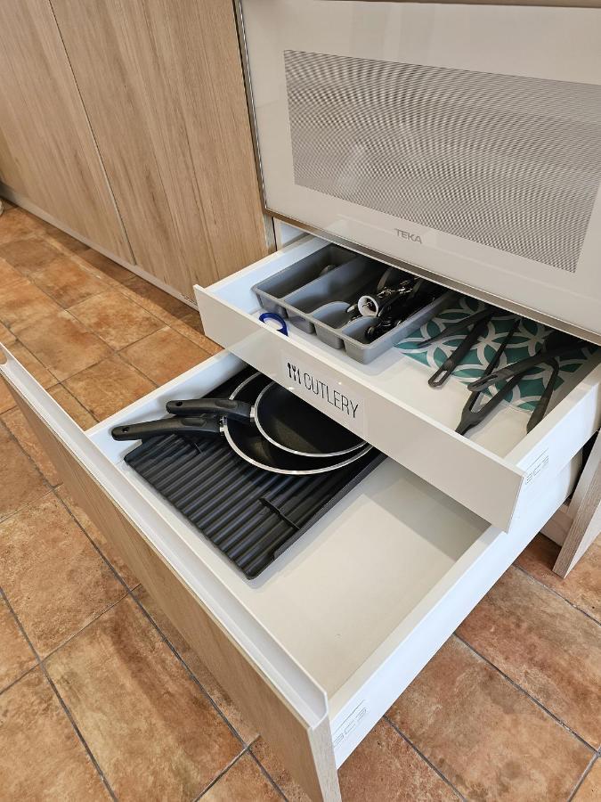 Apartamentos Las Ciencias U Валенсия Екстериор снимка