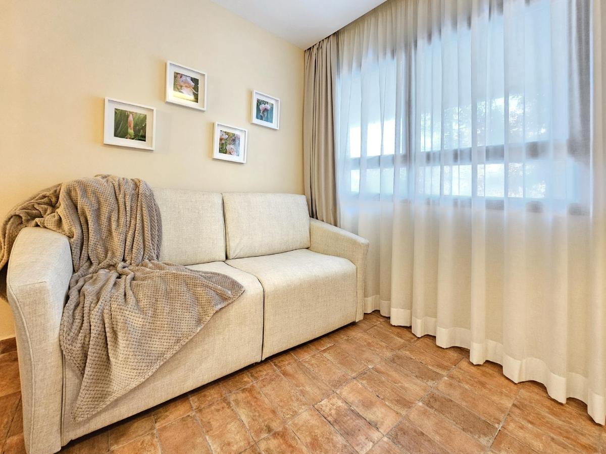Apartamentos Las Ciencias U Валенсия Екстериор снимка