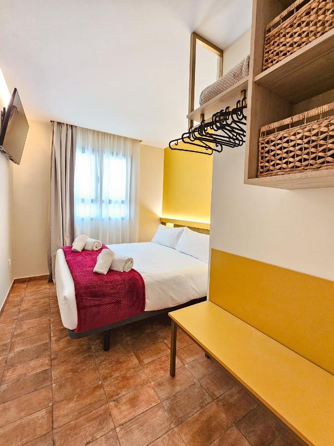 Apartamentos Las Ciencias U Валенсия Екстериор снимка